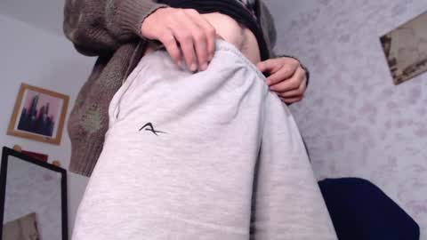 Snapshot of wake_and_bakee chatting on December 22, 2024, 7:54 am John online show from December 22, 2024, 7:54 am