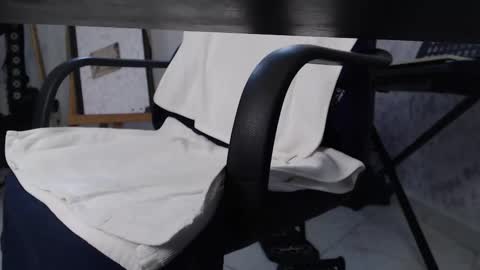 Snapshot of wake_and_bakee chatting on November 9, 2025, 8:18 pm John online show from November 9, 2025, 8:18 pm