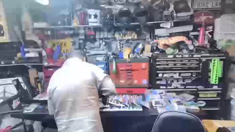 wakesblowinclouds online show from October 20, 2025, 2:17 pm