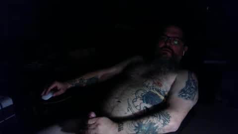 Snapshot of wakeupthedead77 chatting on October 17, 2025, 4:15 am Mr. Dead online show from October 17, 2025, 4:15 am