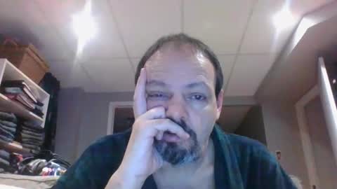 Snapshot of walker033 chatting on February 10, 2025, 6:09 am walker033 online show from February 10, 2025, 6:09 am