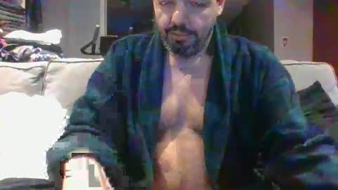 Snapshot of walker033 chatting on March 7, 2025, 4:35 am walker033 online show from March 7, 2025, 4:35 am