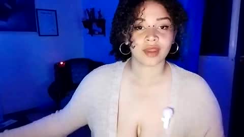 Snapshot of wallace_juli chatting on April 24, 2026, 8:55 pm Juli online show from April 24, 2026, 8:55 pm