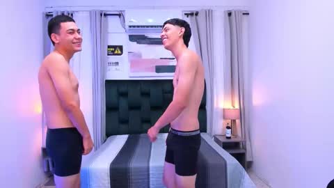 Snapshot of wallen_couple chatting on October 18, 2025, 1:12 pm Sofia Thiago online show from October 18, 2025, 1:12 pm