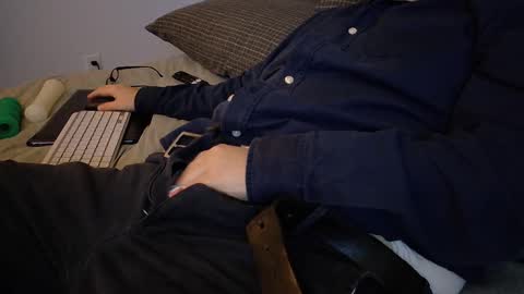 I love the ol in-n-out  online show from October 23, 2025, 8:29 pm