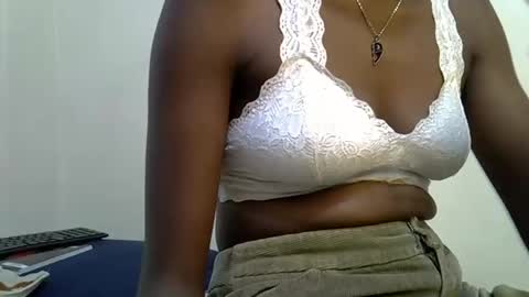 Snapshot of wambo2580 chatting on November 8, 2025, 12:05 pm wambo2580 online show from November 8, 2025, 12:05 pm