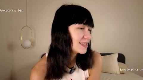 Betti online show from November 3, 2025, 11:33 am