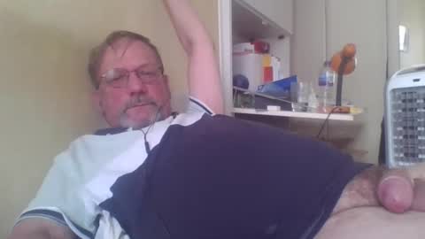 Tibo Love online show from September 15, 2025, 3:34 pm