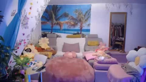 Snapshot of wannafeelitall chatting on October 16, 2025, 5:03 pm Emilia inst online show from October 16, 2025, 5:03 pm