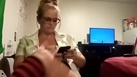 Snapshot of wantstobegood420 chatting on February 7, 2025, 8:53 pm MsMandii2020 online show from February 7, 2025, 8:53 pm