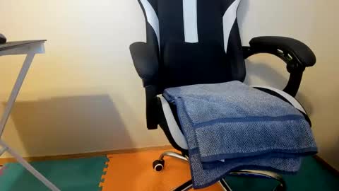 Suck daddys cock online show from January 14, 2025, 4:04 am