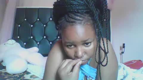 wapgirl22 online show from April 9, 2026, 9:15 am