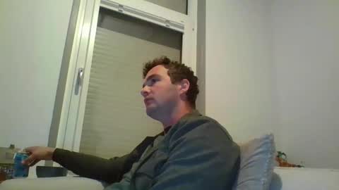 Snapshot of warr111 chatting on May 17, 2026, 6:26 pm warr111 online show from May 17, 2026, 6:26 pm