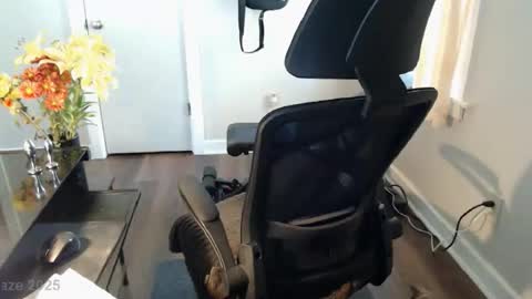 wasted_daze_ online show from November 15, 2025, 6:15 pm