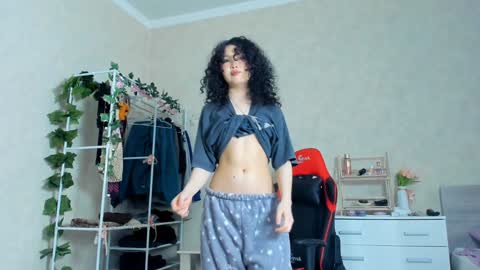 Snapshot of wastforu chatting on December 2, 2024, 6:52 am wastforu online show from December 2, 2024, 6:52 am