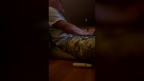 Snapshot of watchinggold chatting on April 23, 2026, 9:30 am watchinggold online show from April 23, 2026, 9:30 am