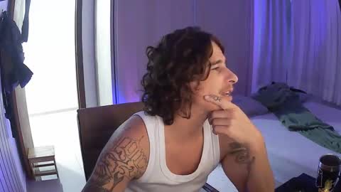 wave_boyy online show from April 5, 2026, 9:12 pm