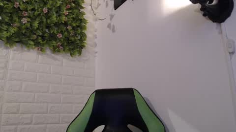 Trixie 3 online show from February 22, 2025, 8:09 pm