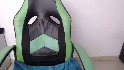 Trixie 3 online show from March 29, 2026, 2:28 pm