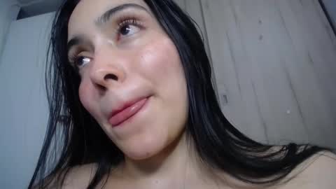 we_we77 online show from October 16, 2025, 10:00 pm