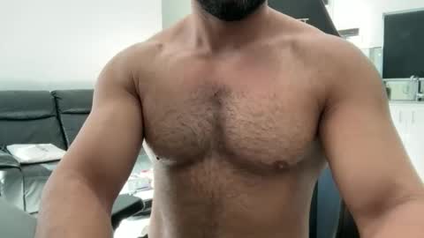 Snapshot of weaponx1 chatting on March 19, 2026, 10:14 pm Weapon X online show from March 19, 2026, 10:14 pm