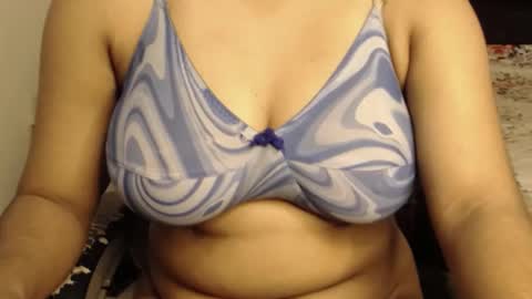 Snapshot of webshowxxx chatting on December 23, 2025, 8:56 am mina online show from December 23, 2025, 8:56 am
