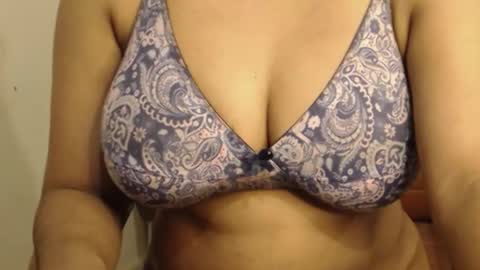Snapshot of webshowxxx chatting on March 18, 2026, 8:45 pm mina online show from March 18, 2026, 8:45 pm