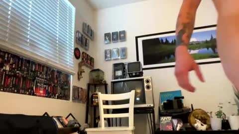 Snapshot of weeklymarz97 chatting on February 8, 2026, 8:12 pm weeklymarz97 online show from February 8, 2026, 8:12 pm