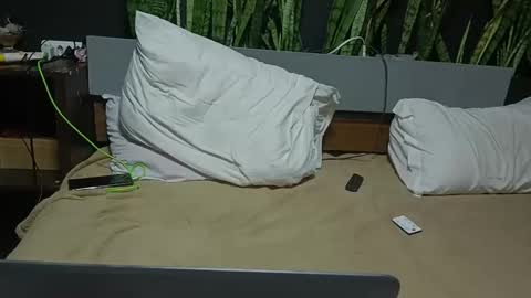 wellcrz online show from October 16, 2025, 10:33 pm