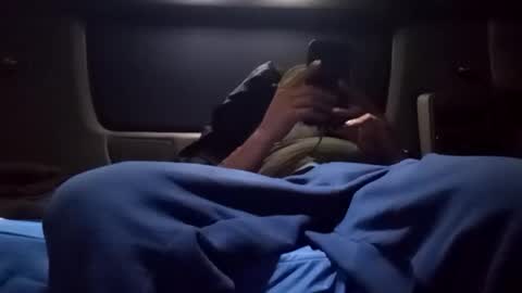 wellhung19781 online show from April 5, 2026, 2:25 pm