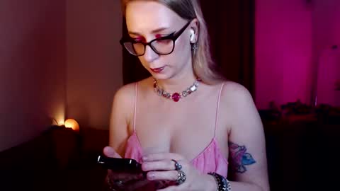 Liza online show from March 26, 2026, 5:07 pm