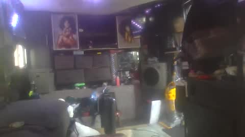 Snapshot of wellsparked chatting on November 15, 2025, 6:26 pm wellsparked online show from November 15, 2025, 6:26 pm