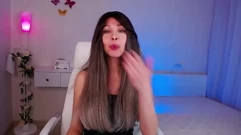 Snapshot of wendifoster chatting on February 12, 2026, 7:31 pm Wendi Foster online show from February 12, 2026, 7:31 pm