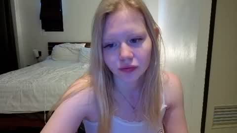 Snapshot of wendy_228 chatting on June 19, 2026, 2:27 am Wendy online show from June 19, 2026, 2:27 am