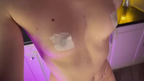 Daisy    online show from January 20, 2025, 9:53 pm