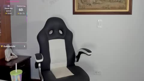 Snapshot of wendy_marshall chatting on November 10, 2025, 7:24 pm Wendy Marshall online show from November 10, 2025, 7:24 pm