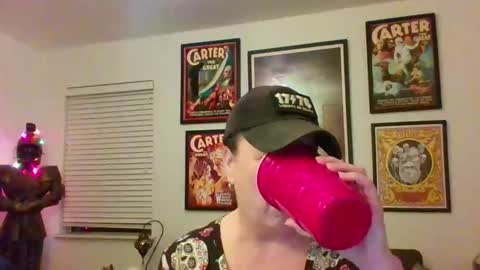 WendyCU online show from December 5, 2025, 4:54 am