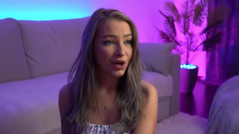 Wendy online show from February 27, 2025, 8:17 am