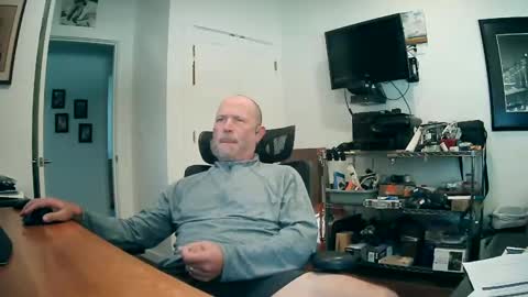 weseeyouwatching online show from September 19, 2025, 6:41 pm