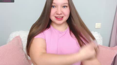 Snapshot of wet__molly chatting on March 7, 2025, 9:17 pm molly online show from March 7, 2025, 9:17 pm