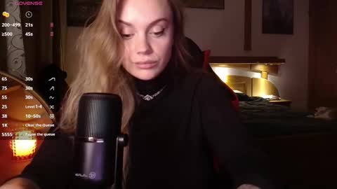 Snapshot of wet_lana chatting on November 1, 2025, 8:55 pm Lana online show from November 1, 2025, 8:55 pm