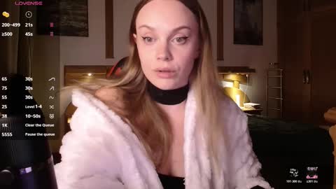 Snapshot of wet_lana chatting on November 3, 2025, 8:21 pm Lana online show from November 3, 2025, 8:21 pm