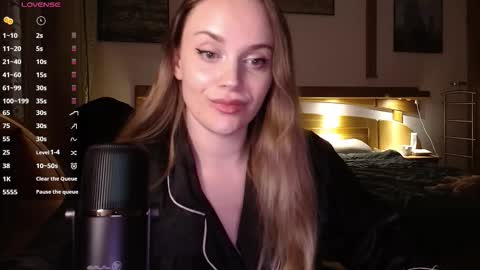 Snapshot of wet_lana chatting on November 11, 2025, 8:53 pm Lana online show from November 11, 2025, 8:53 pm