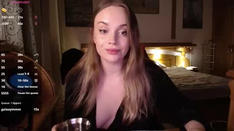 Snapshot of wet_lana chatting on November 18, 2025, 8:46 pm Lana online show from November 18, 2025, 8:46 pm