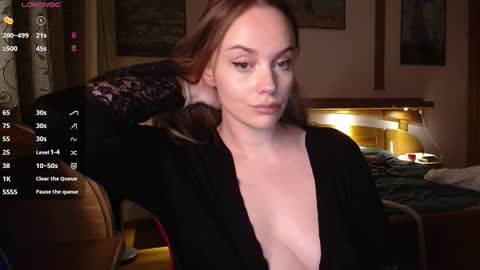 Snapshot of wet_lana chatting on December 3, 2025, 8:29 pm Lana online show from December 3, 2025, 8:29 pm