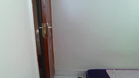 Snapshot of wet_pussy2025 chatting on November 22, 2025, 2:16 pm wet_pussy2025 online show from November 22, 2025, 2:16 pm