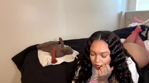 SheSquirts online show from November 3, 2025, 9:16 pm