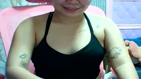 Snapshot of wetcreamypussy4u chatting on May 25, 2026, 2:45 pm wetcreamypussy4u online show from May 25, 2026, 2:45 pm
