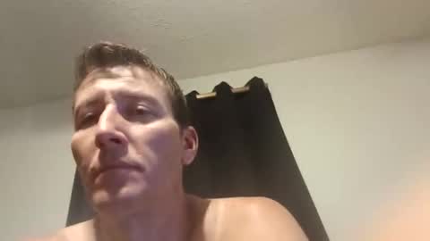 Snapshot of wetduck77777 chatting on May 1, 2026, 8:52 am wetduck77777 online show from May 1, 2026, 8:52 am