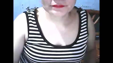 Snapshot of wethornypussy4u chatting on November 6, 2025, 7:31 am wethornypussy4u online show from November 6, 2025, 7:31 am